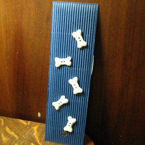 🐕 Incomparable Buttons Canine Dog Bones